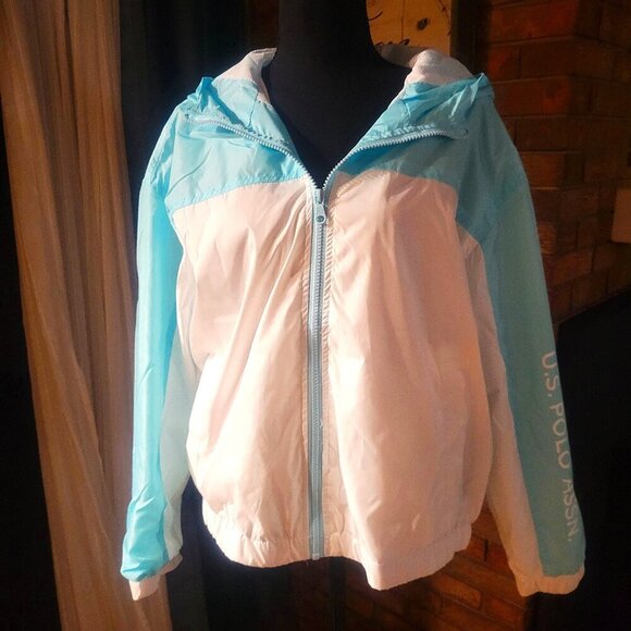 U.S. Polo Assn. Jackets & Blazers - NWT US Polo Assn Lt Blue/White Windbreaker - Size L